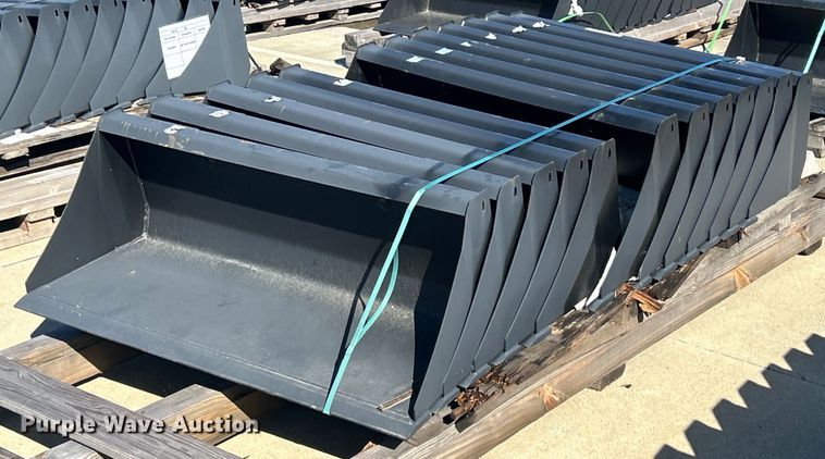 (12) 48" W buckets  - MO9277