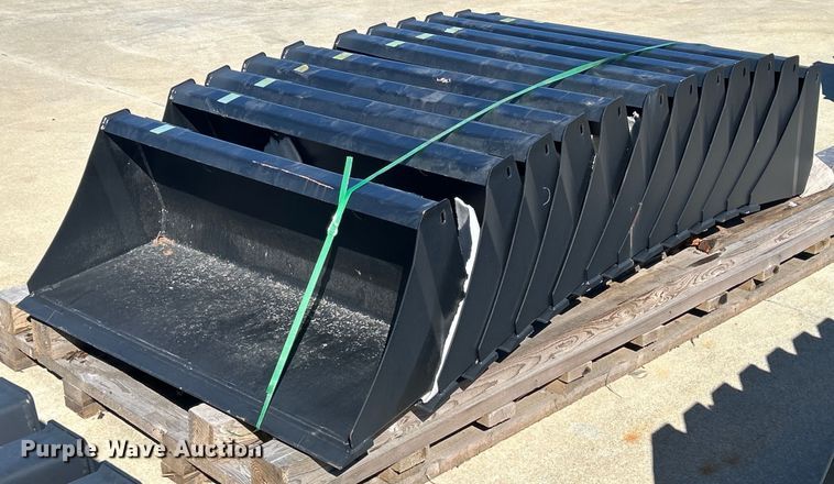 (12) 48" W buckets  - MO9283