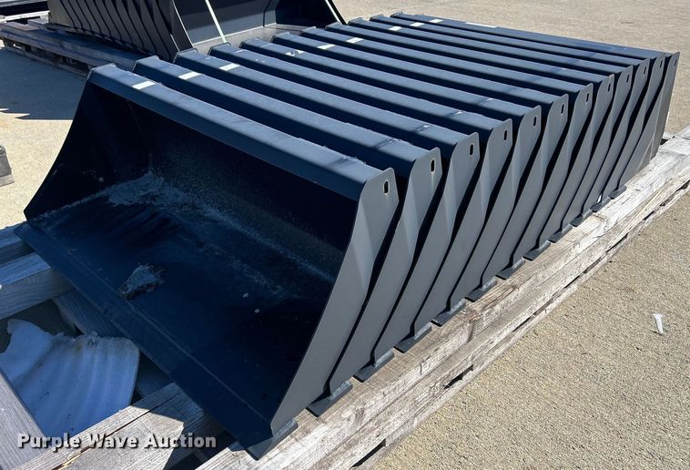(12) 48" W buckets  - MO9284