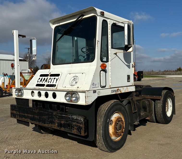Capacity TJ5000 yard truck - DT2199
