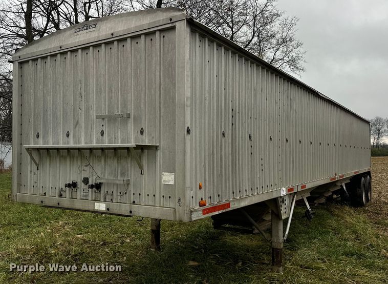 1983 Chamberlin JAGH-700 grain trailer - DT2219