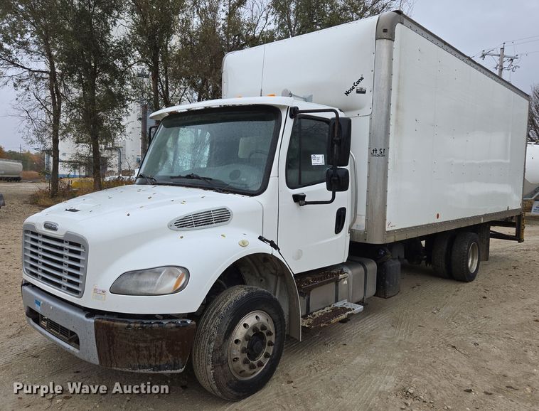 2017 Freightliner Business Class M2 box truck - EE7886