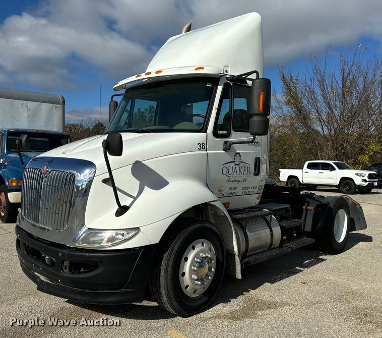 2012 International TranStar 8600 semi truck - EH7239