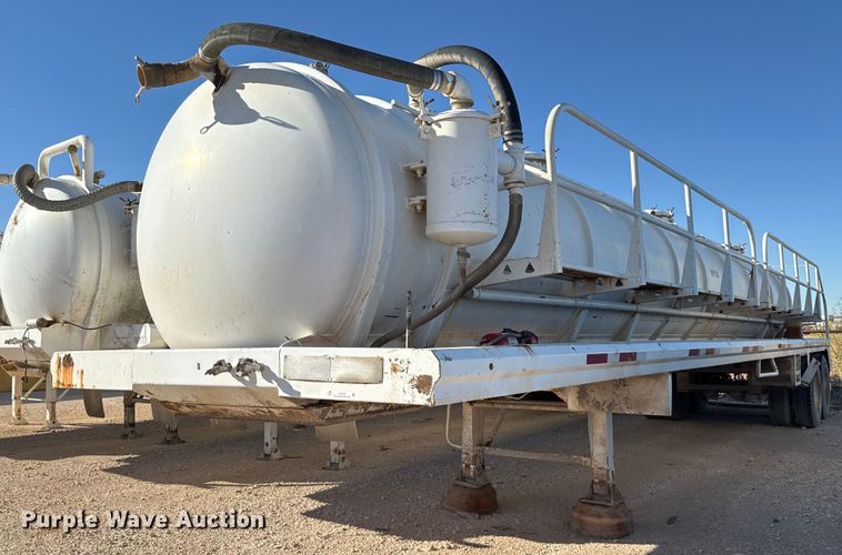 2013 EXA vacuum trailer - EJ3199