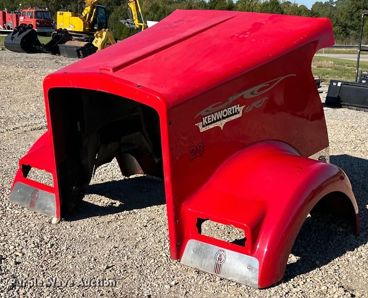 Kenworth  W900 truck hood - EK3479