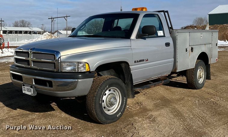 2001 Dodge  Ram 2500 utility bed pickup truck - DN0858