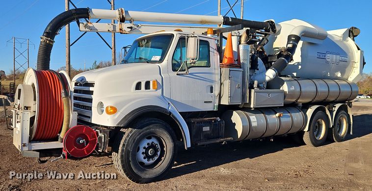 2003 Sterling sewer jetter truck - DT7557
