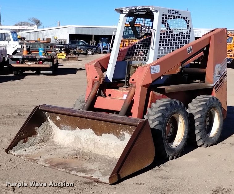 Gehl  5620 skid steer loader - DV6601