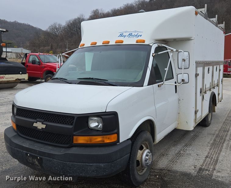 2005 Chevrolet Express delivery van - DX1501
