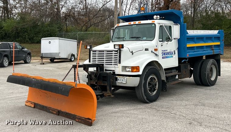 1998 International 4700 dump truck - NJ9609