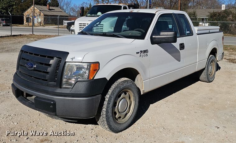2012 Ford F150 SuperCab pickup truck - OJ9230