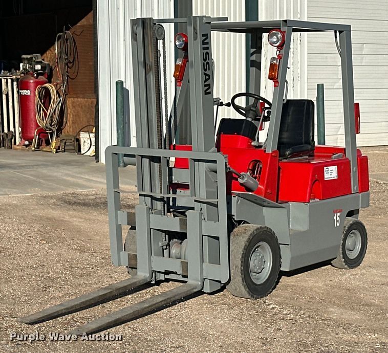 Nissan NJ01 forklift - DQ3135