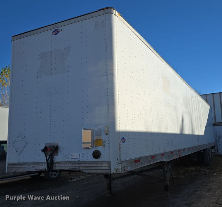 2005 Utility dry van trailer - DW3962