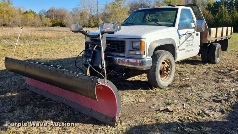 2000 GMC Sierra 3500 flatbed pickup truck - DW3966