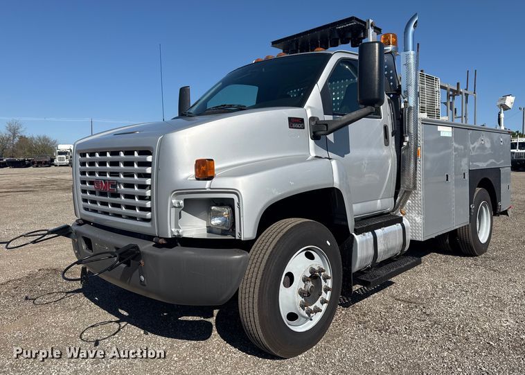 2006 GMC C6500 utility / service truck - EG2235