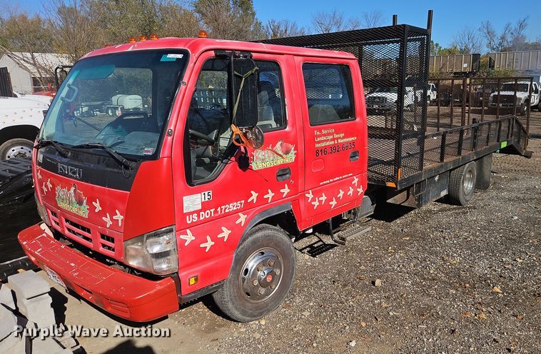 2007 Isuzu  NPR flatbed truck - EI8533
