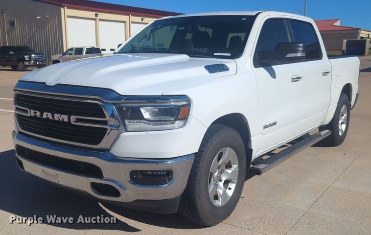 2019 Dodge Ram 1500 Crew Cab pickup truck - ER4544