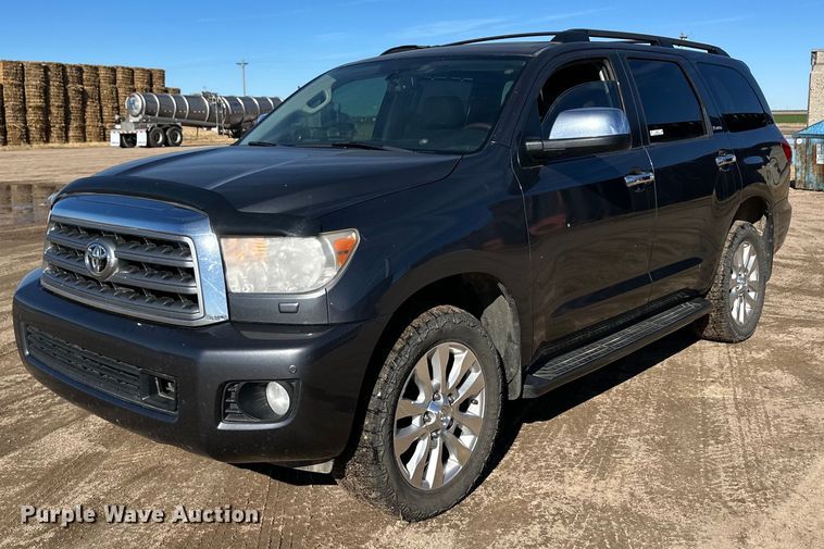 2012 Toyota Sequoia SUV - ER8342