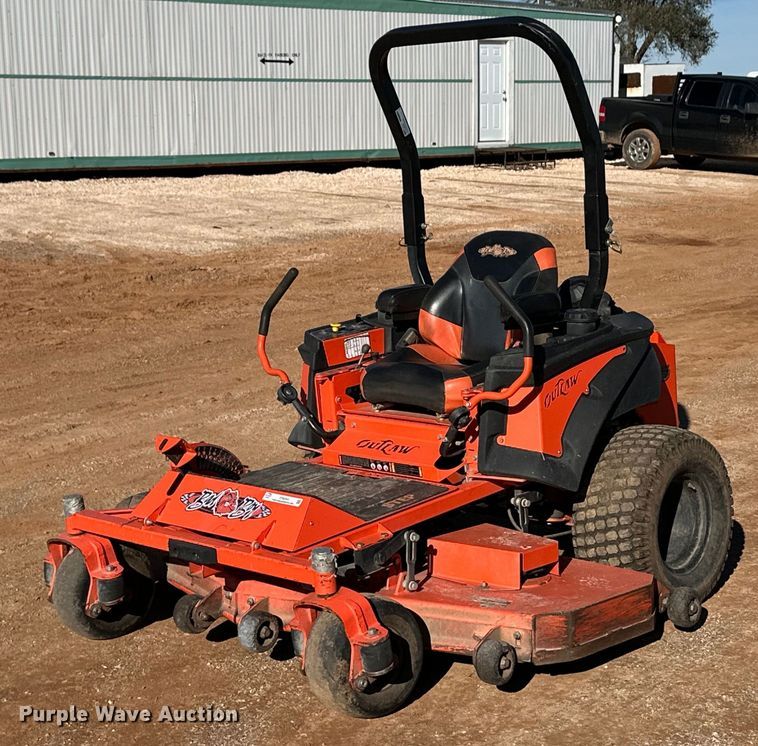 2015 Bad Boy Outlaw XP ZTR lawn mower - ER8344