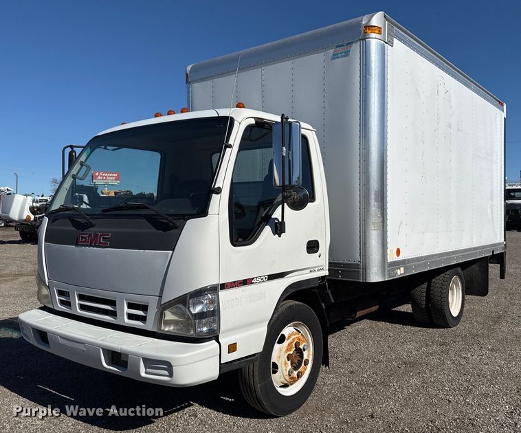 2006 GMC W4500 box truck - KH9636