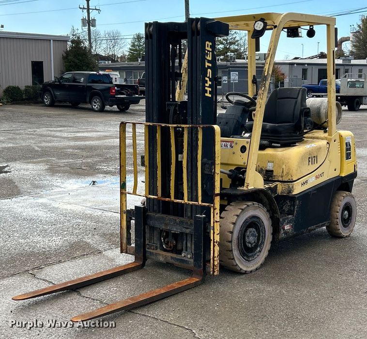 2018 Hyster H50XT forklift - NJ9565