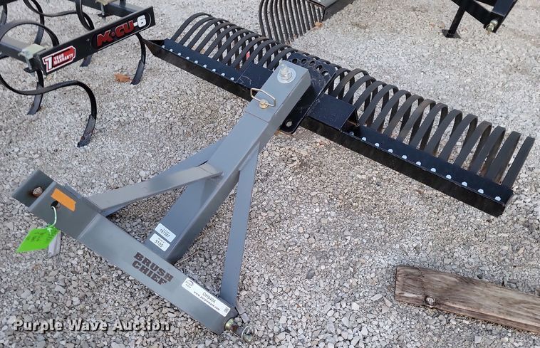 Brush Chief 5105 landscape rake - OH9404