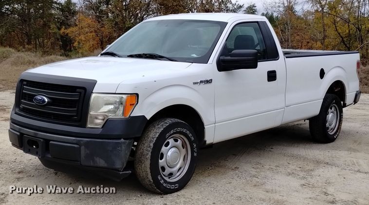 2013 Ford  F150 pickup truck - OJ9901