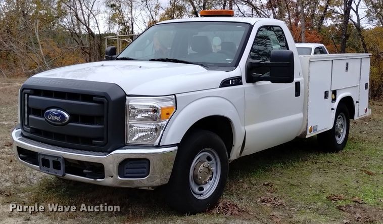 2013 Ford F250 Super Duty utility bed pickup truck - OJ9904