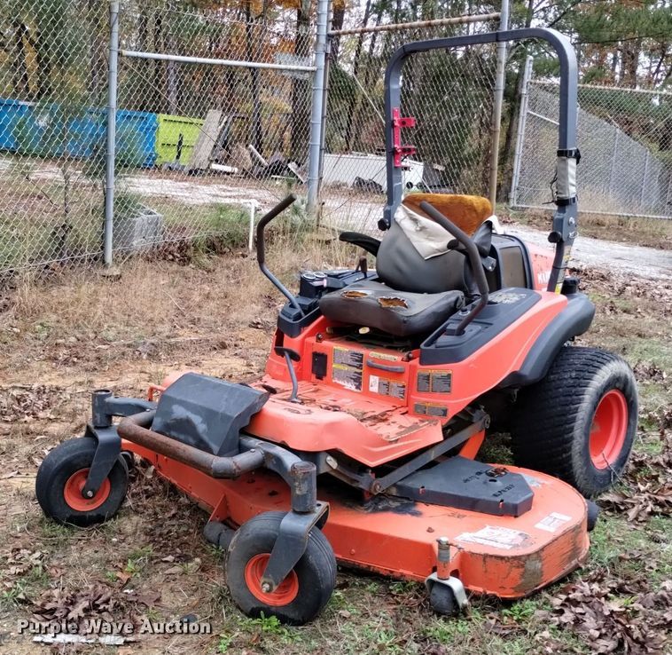 Kubota ZD331 ZTR lawn mower - OJ9907