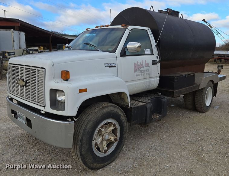 1991 Chevrolet  C7 tank truck - DP6721