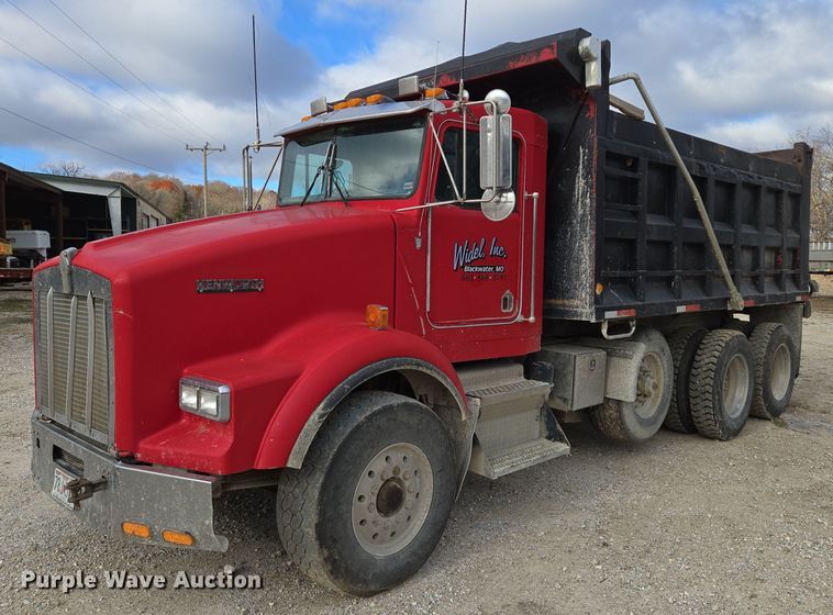 1999 Kenworth  T800 dump truck - DP6726