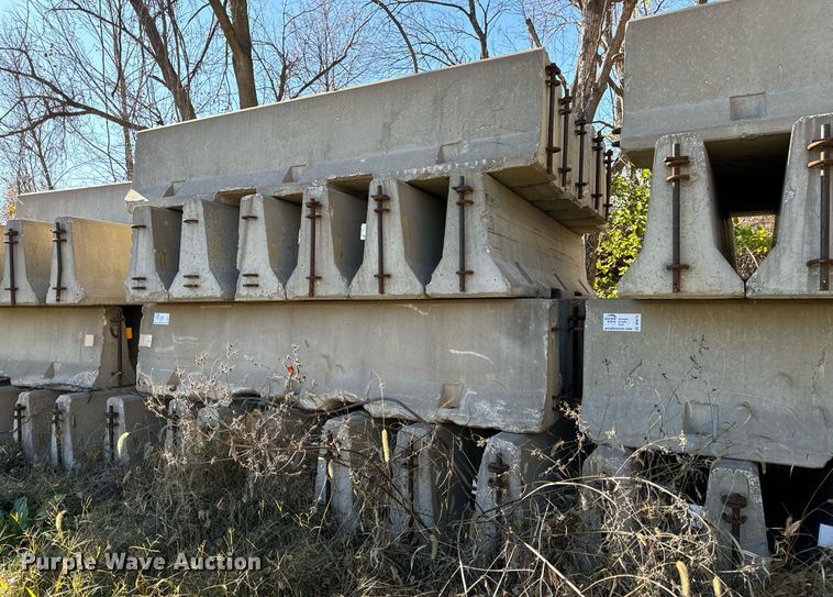 (25) concrete barriers - DP6771