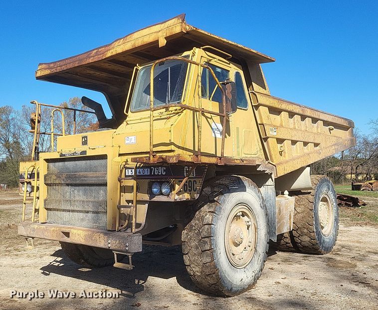 1990 Caterpillar 769C haul truck - DQ3752