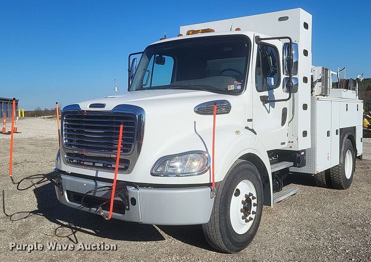 2015 Freightliner Business Class M2 utility / service truck - DQ3767