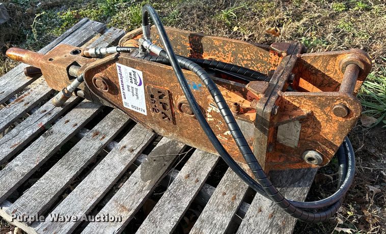 NPK CH-2 breaker - DS3174
