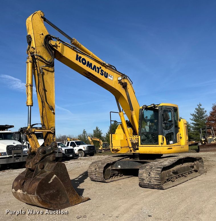 2016 Komatsu PC228USLC-10 excavator - DS3247