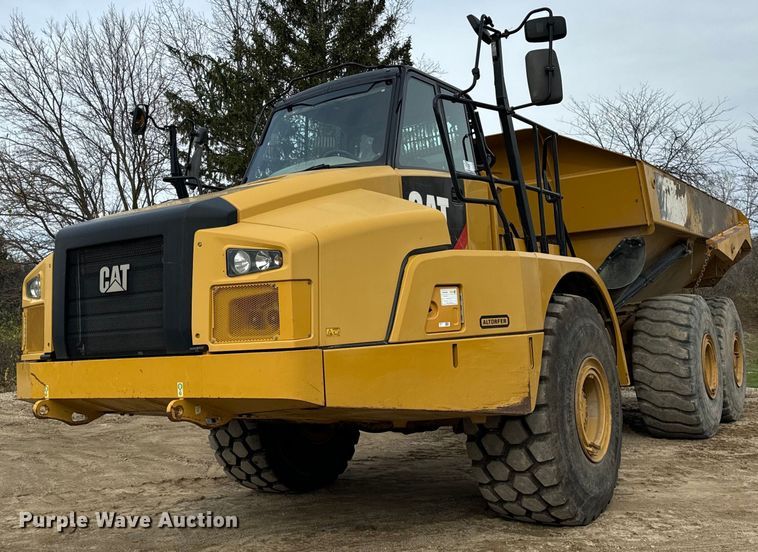 2017 Caterpillar  745C haul truck - DT2180