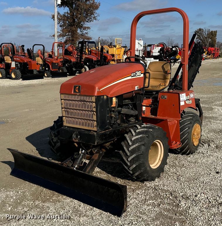 2005 Ditch Witch RT36 trencher - DT2192
