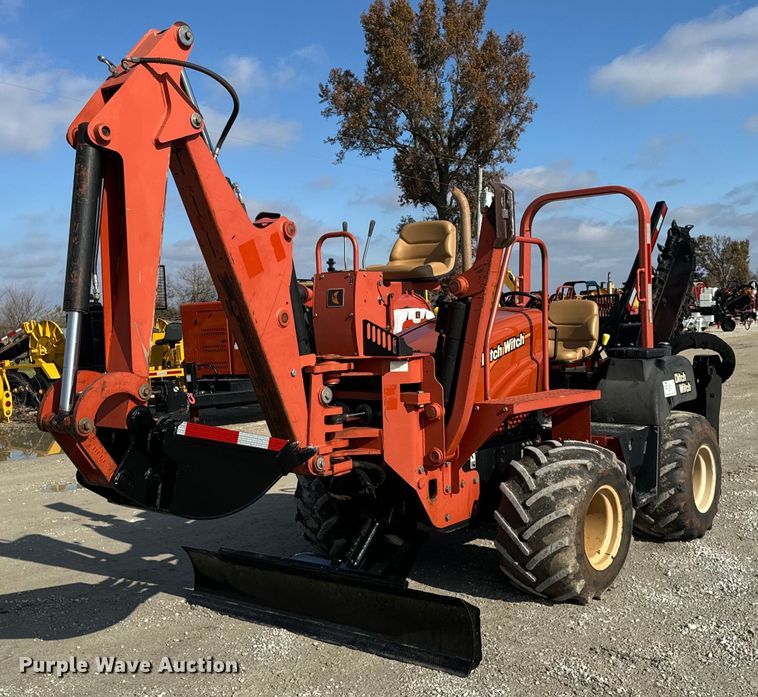 2009 Ditch Witch RT55 trencher - DT2195