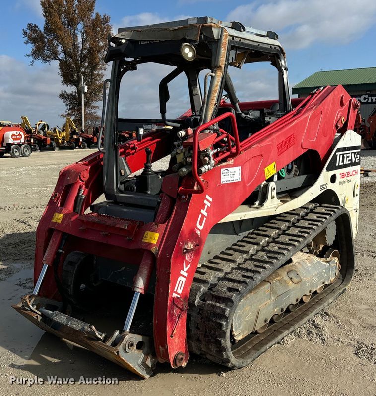 Takeuchi TL12V2 skid steer loader - DT2197