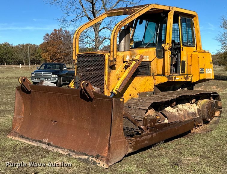 1983 John Deere  850 dozer - DU9622