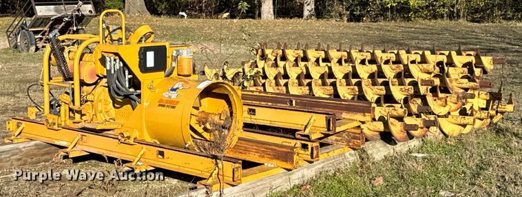 1999 McLaughin MCL 24B earth auger - DU9630