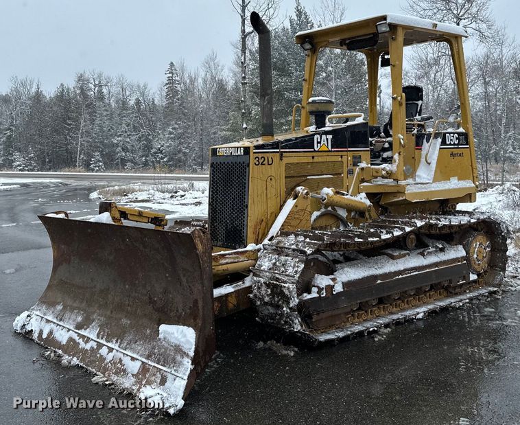 2001 Caterpillar  D5C XL Series 3 dozer - DV0513