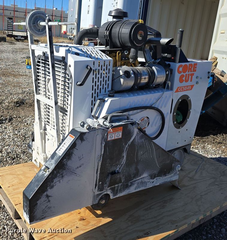 Diamond Products Core Cut CC5049 concrete saw - DW3918