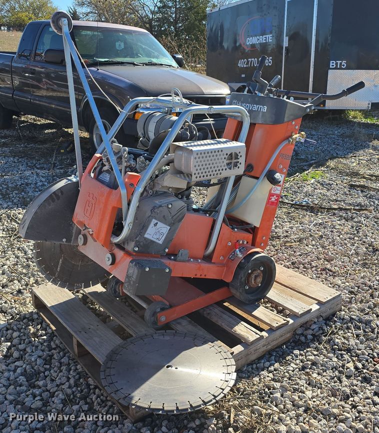 2021 Husqvarna FS520 concrete saw - DW3994