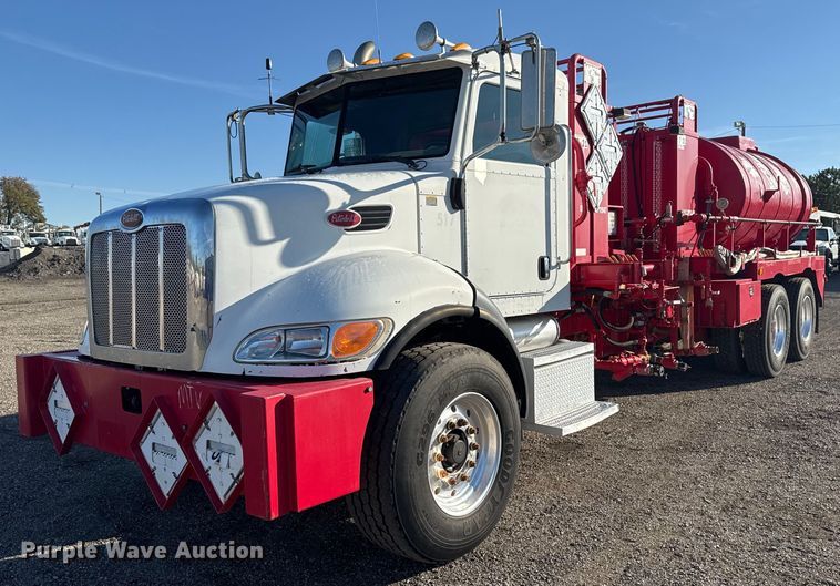 2007 Peterbilt 340 oilfield acidizing pump truck - EG2217