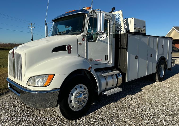 2018 Kenworth T370 utility / service truck - EH7274