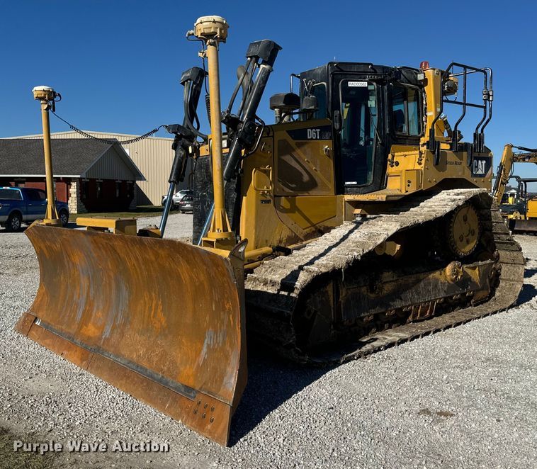 2015 Caterpillar D6T LGP dozer - EH7278