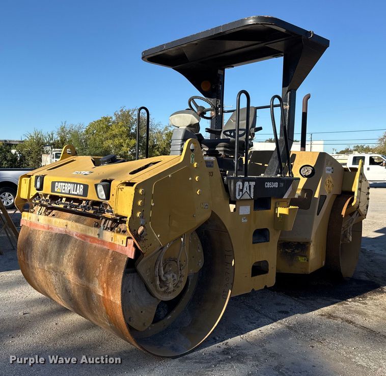 2008 Caterpillar CB-534D XW double drum vibratory roller - EJ3215