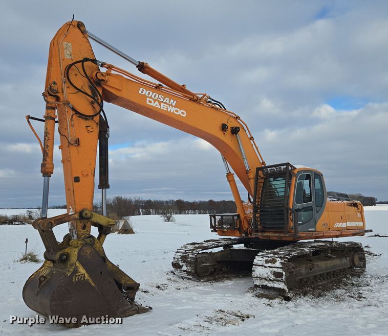 2007 Doosan DX300LC  excavator - EQ3700